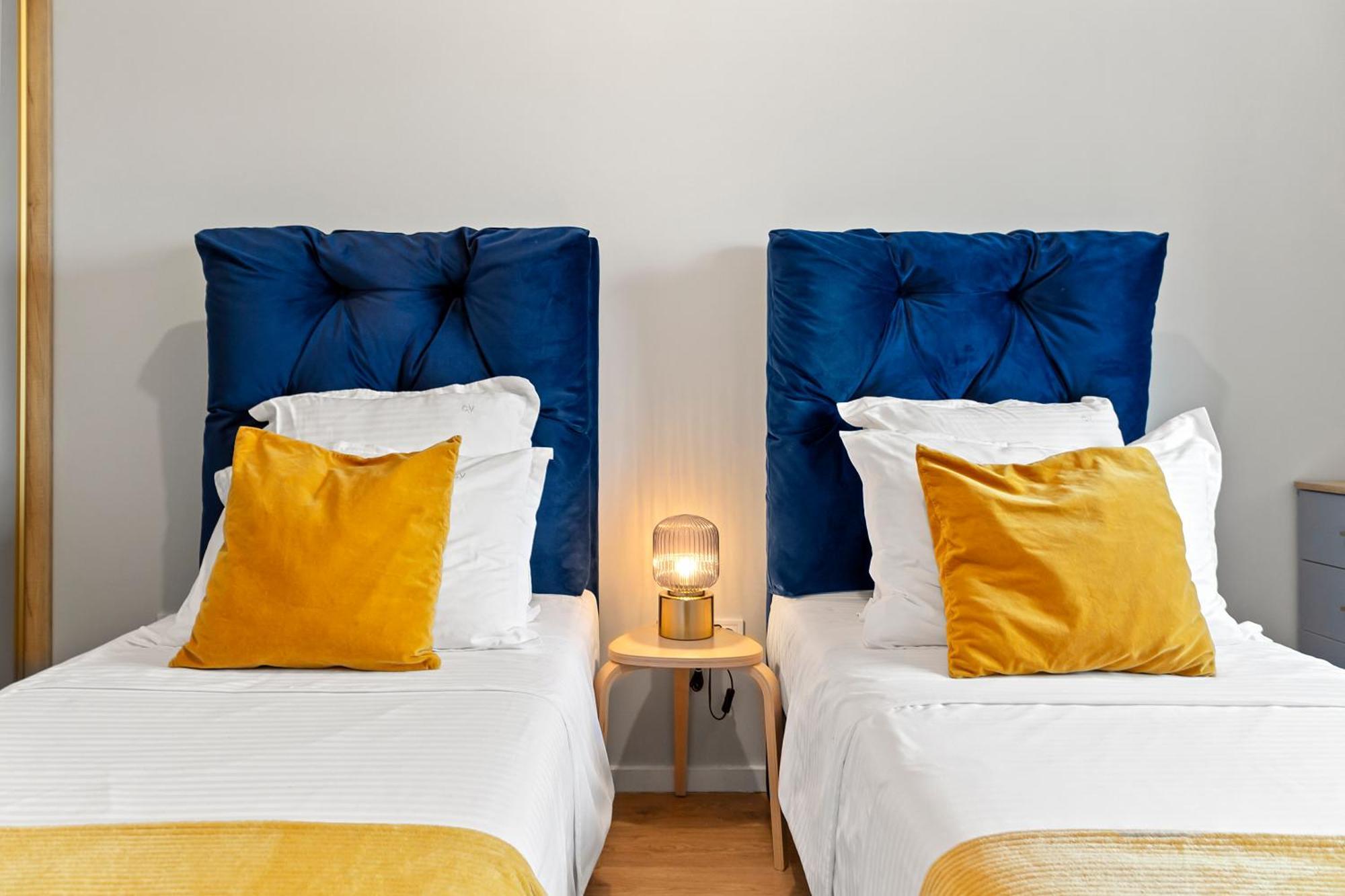 Mido Park Apartment With Private Parking & Self Check-In بوخارست المظهر الخارجي الصورة